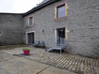 Farmhouse cottage in the Ardennes with hot tub, billiards & all modern comforts - 6