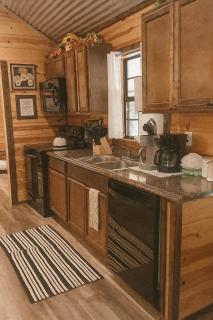 Cozy Secluded, King, Best Location, Hot tub, Firepit, Playset - 2
