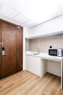 Stylish 2 Bedroom Apartment S6609 by IBG Property - 9