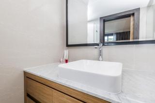 Spacious Studio S2404 Tropical Views - 2