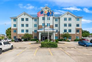 Comfort Suites New Orleans East - 8