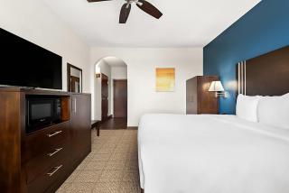 Comfort Suites New Orleans East - 1