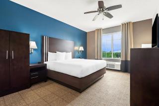 Comfort Suites New Orleans East - 2