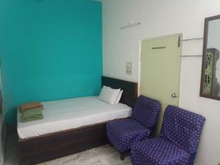 Hotel O Executive Inn - 4