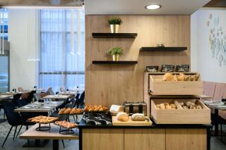12 Revay Hotel - 1