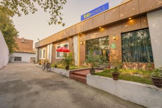 FabHotel Grand Inn - 0