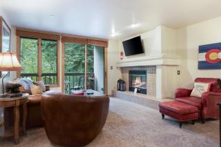 Townsend Place B107 - 1