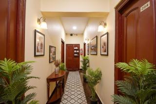 FabExpress Golden Imperial - Nr Gariyahat Market - 6