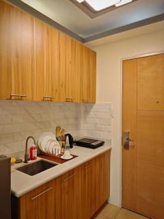 Condo Unit, 2 Beds, Wi-fi, Free Amenities - 3