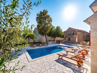 Dalmatia Pool Villa Retreat - Stankovci - 5