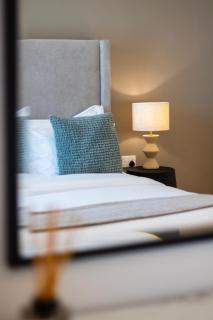 Stylish 2BR Apartment in Yas - 2