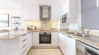 Andringa Walk, Modern 2 Bedroom Apartment - 7