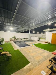 De Space Homestay with Private Pool at Balok - 7
