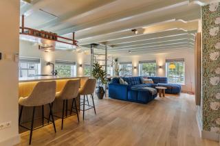 Luxury Harbour Apartment with Sauna and Jacuzzi - 5