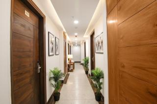 FabHotel Prism Grand - 8