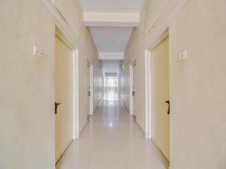 Hotel O Bharat Lodge - 9