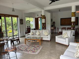 Riverside Suites - 7