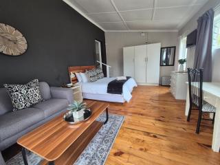 Bowker's Self-Catering Accommodation - 9