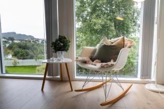 Apartment with stunning fjord view near Ålesund - 6