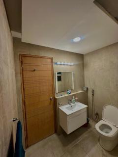 Furnished 1 and 2 Bedroom Apartment Abu Dhabi Tower F11 Islamabad - 4