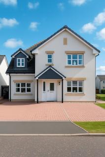 3BR Detached Home, Driveway & Large Rear Garden - 9