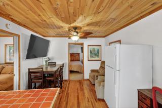 Cobb Mountain Nature Escape cabin - 8