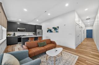 Stylish Downtown Unit with Historic Charm apts - 1