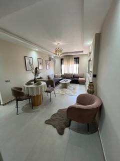 Appart Chic and Cosy, Piscine Stay in Style - 1