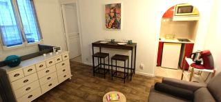 LE JOKER - T2 proche gare - Billard - Wifi - TV - 5