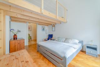 Charming Apartment in the Heart of Prague by Rentez - Prague - 0