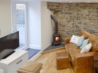 Cornel Clyd Cosy Corner - 9