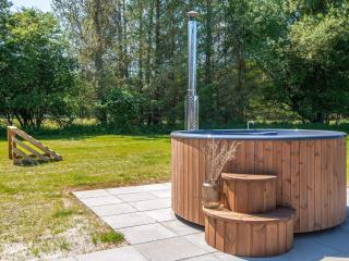 5 star holiday home in Glesborg - 8