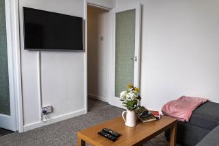 Blackpool One Bedroom Flat by Brookland Stays Serviced Accommodation with Free WiFi - 3