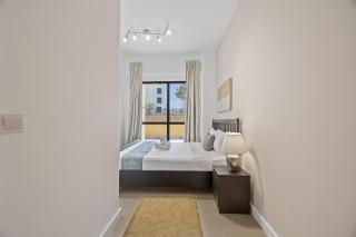 Charming 4BR on JBR Beach Close to Metro & Shops & Dining, Perfect for Families & Groups - By Sunkissed Holiday Homes - 2