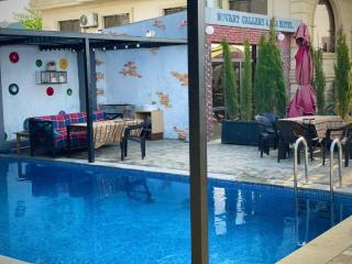 NovART Gallery & Sea Hotel - 1