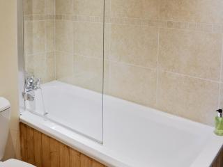 Guillemot Cottage - 2