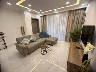 Family Comfort 3 Bedroom Apt - 3