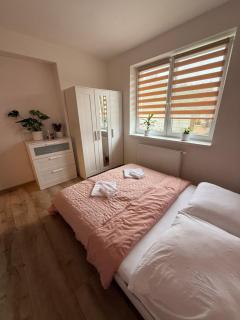 Golden Sunset Apartments - 5