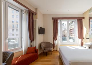 AH - Fashion District - Milan - 1