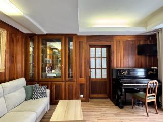 Quartier piéton. T3 65m2. 2 chambres. 5 personnes. - 0