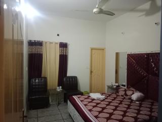 Hilton Family Guest House - 1