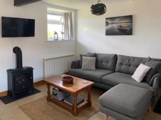 Birdsong Cottage - 9