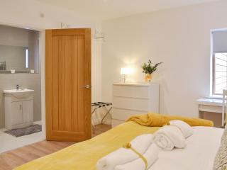 Redstones Cottage - 2