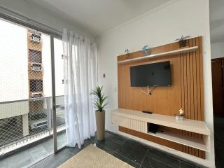 Brisa da Enseada, 3min a pé da PRAIA ENSEADA, 3 quartos, Sacada, Serviço de Praia, WIFI, Garagem, 300m AQUARIO e 350m FEIRINHA - 4