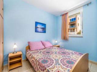 Seaside Bliss in Mandre - 9