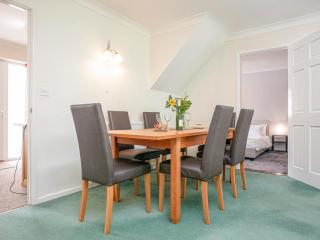 Flower Pots House - Uk39782 - 5