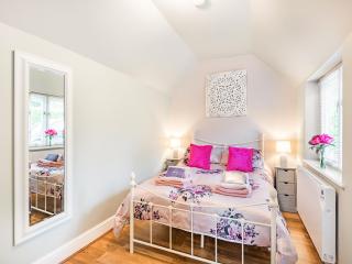 Pittendrigh Cottage - 2