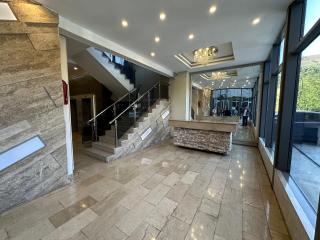 Luxury 2 Bedroom Apartment with Parking & Mtatsminda View Alexidze 13 - 8