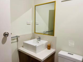 D143 Ballarat Sunny Desert Retreat 4bdrms sleeps13 - 1
