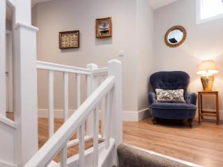 Bank Apartment 2 - 3